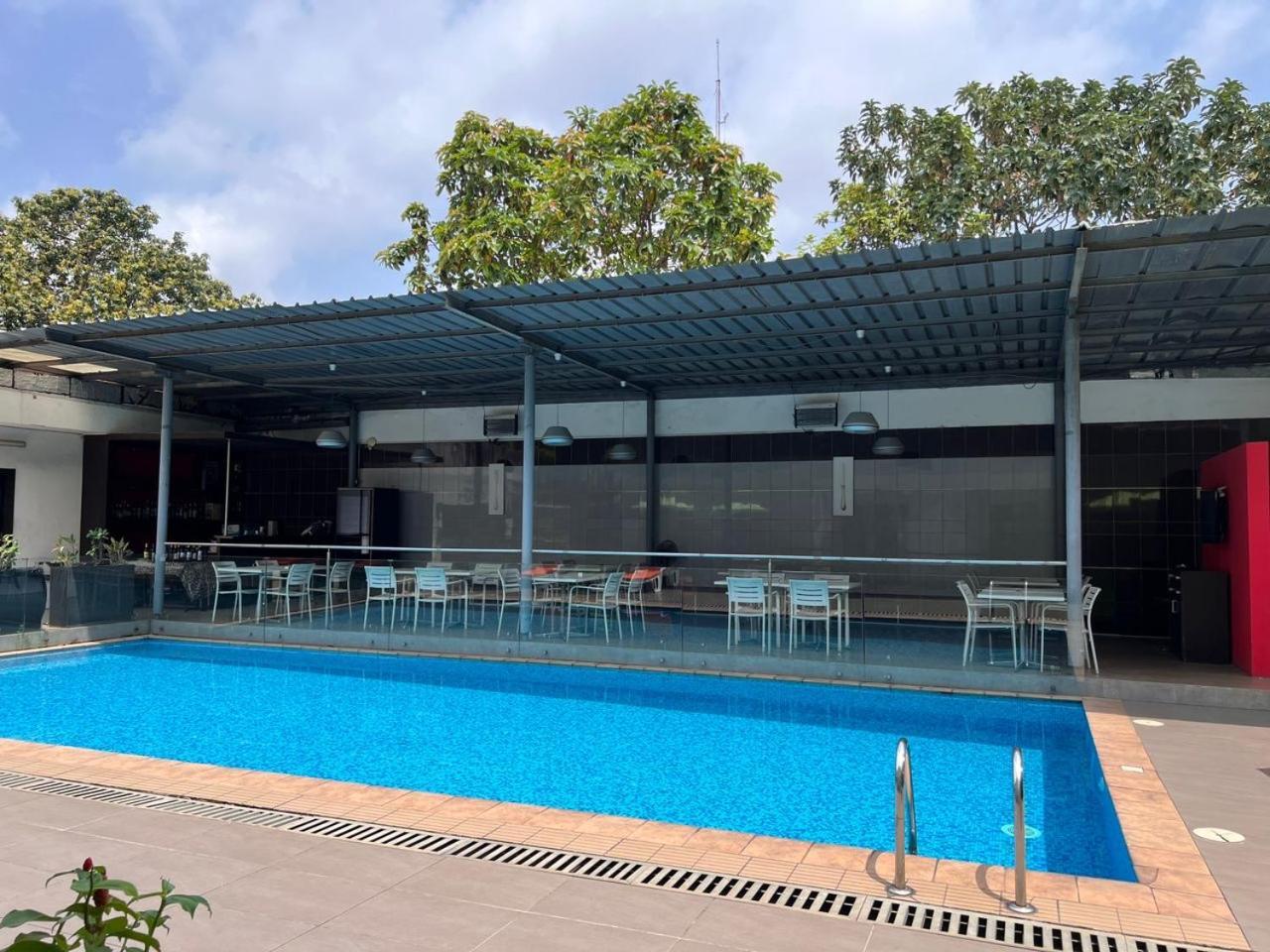 Residence Achenbach Abidjan Exterior foto