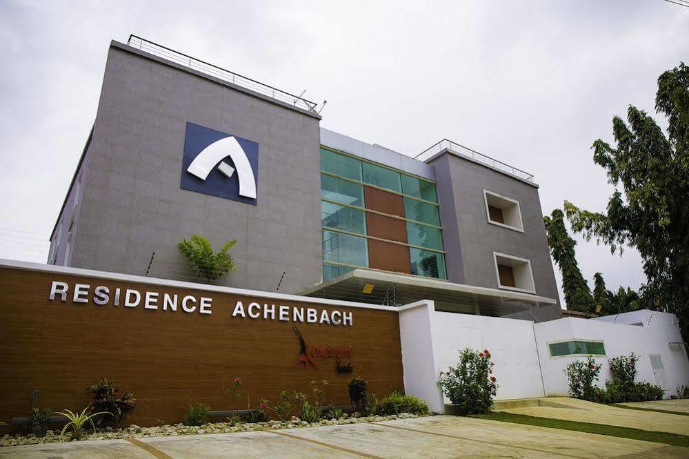 Residence Achenbach Abidjan Exterior foto