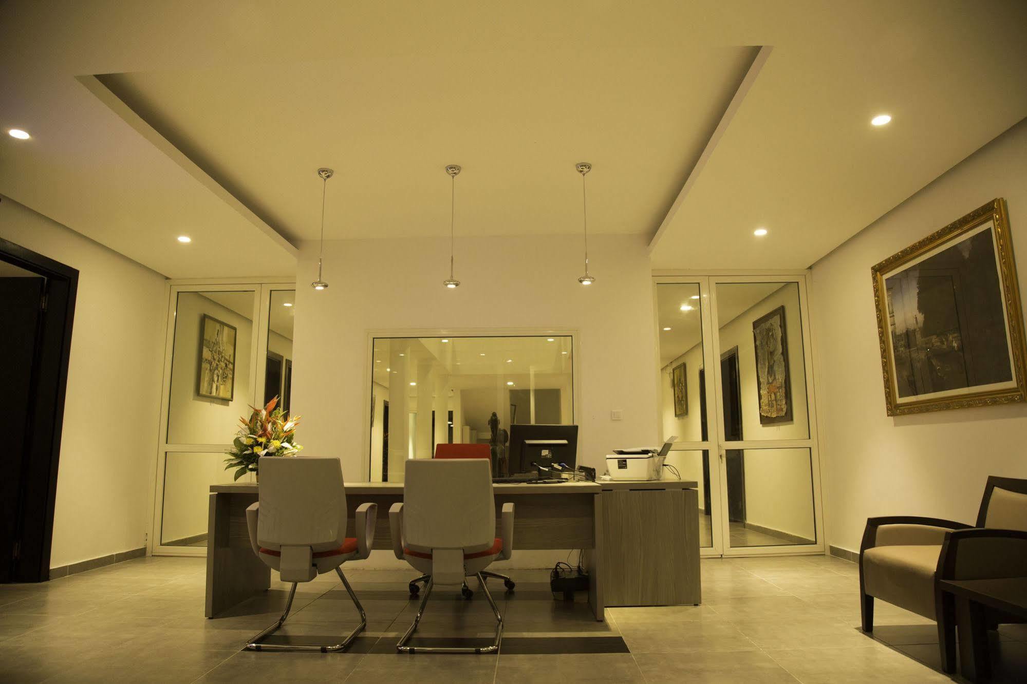 Residence Achenbach Abidjan Exterior foto